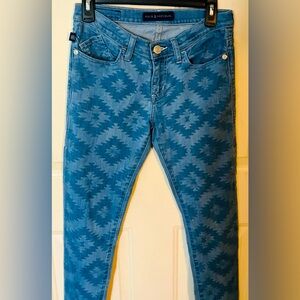 Rock and Republic Aztec print jeans size 6